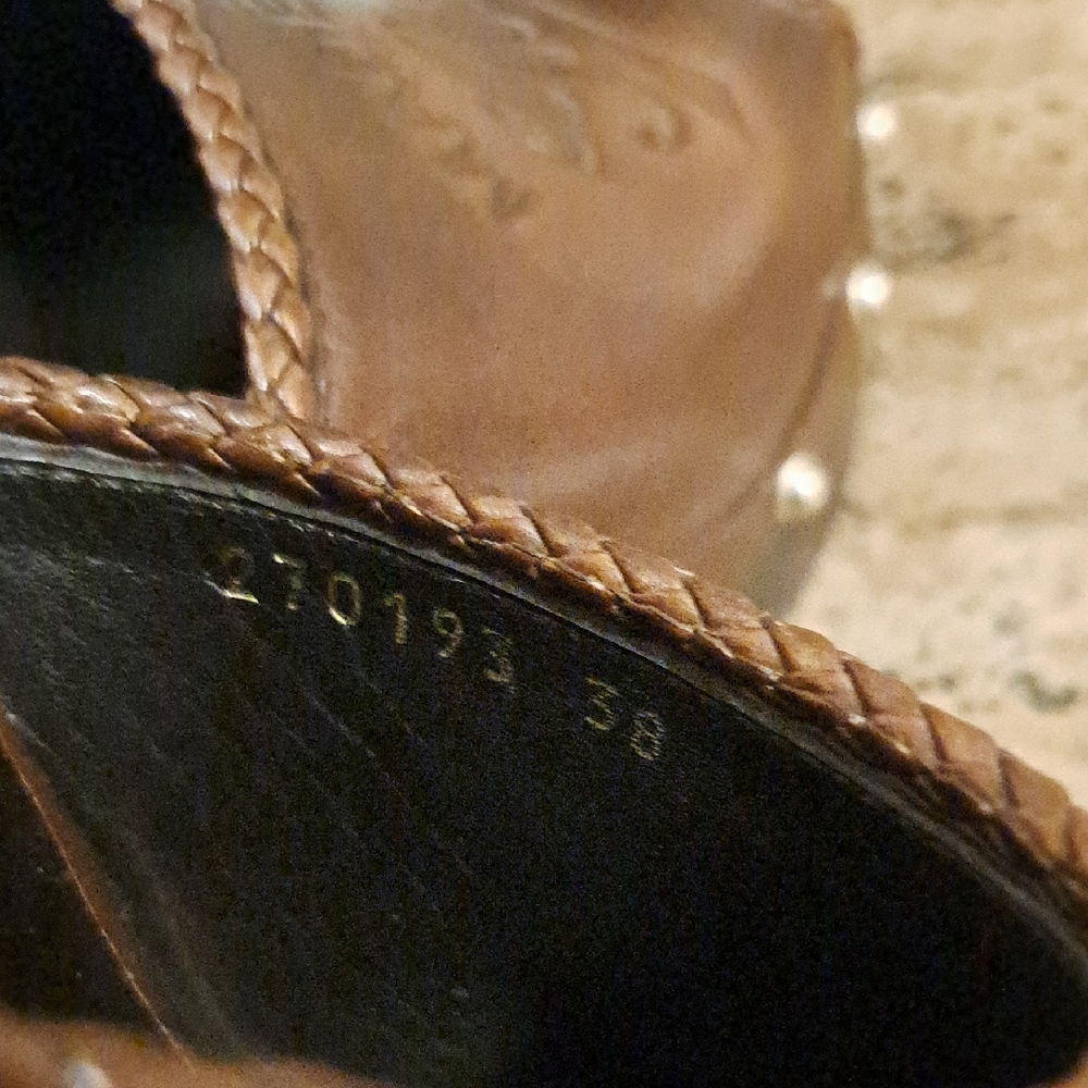 Gucci Women's Brown Leather Slide Sandals - Picture 8 of 12